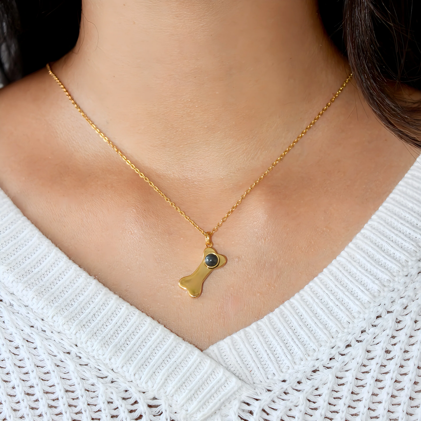 Personalized Necklace With Photo Projection & Engraved Name